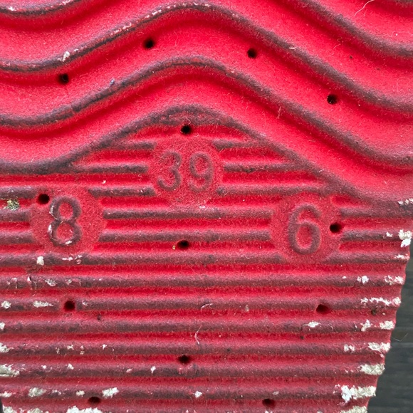 I.D. Required Faux Fur & Rhinestones RED Platform Slides Sz 8 - Picture 6 of 14